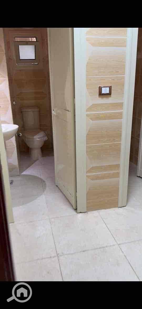 11 e90fe20e-22e6-436a-a88f-4b0d384ae610. jpg