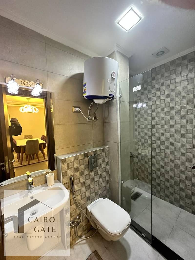 13 b42f17ff-0949-4bc8-aef1-e16ec2415b02. jpg