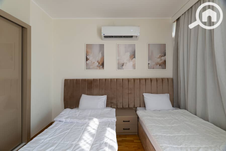 16 IMG_3319-Edit. jpg