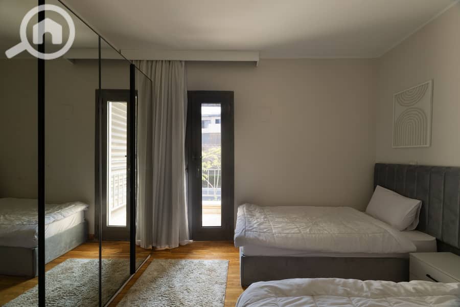 17 IMG_3334-Edit. jpg