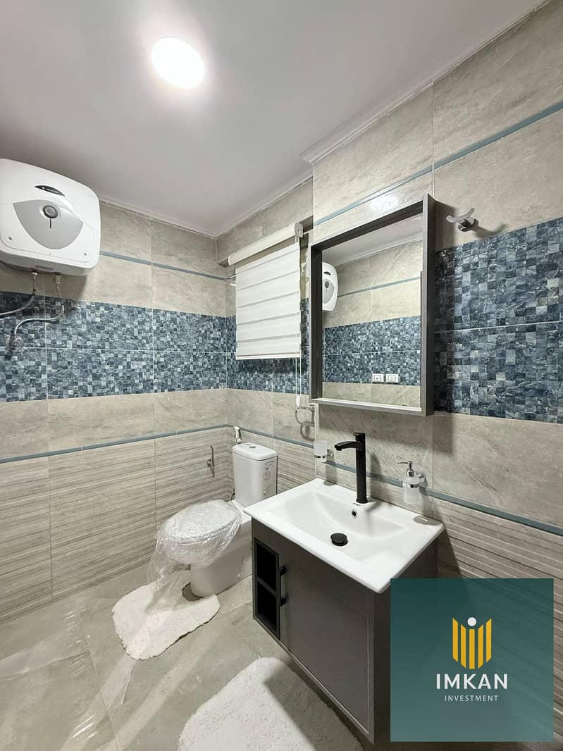 7 d79f357b-445c-4ab1-8cf6-103628c9ea20. jpg