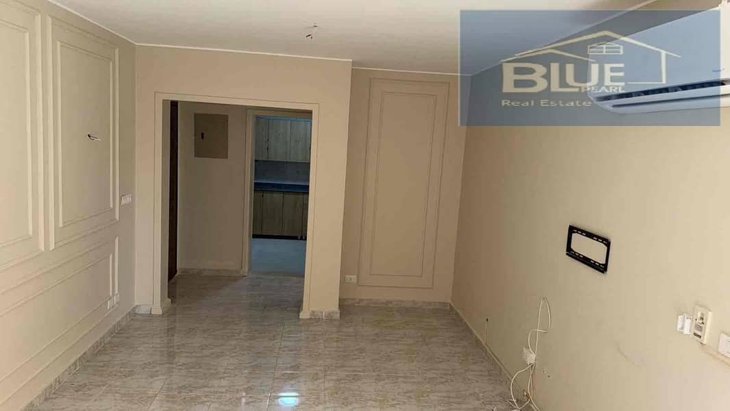 8 b76db44f-bcdd-4b43-8a6c-b33512a69026. jpg