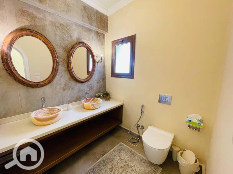 15 494810167_122263218152228254_294760862890787297_n. jpg