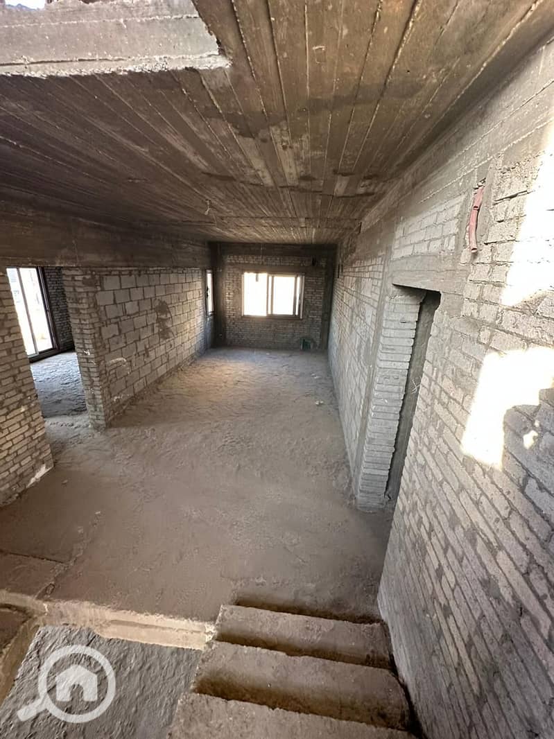 4 77a15fa6-d7bc-403c-b6d8-0c3c5aa542e7. jpg