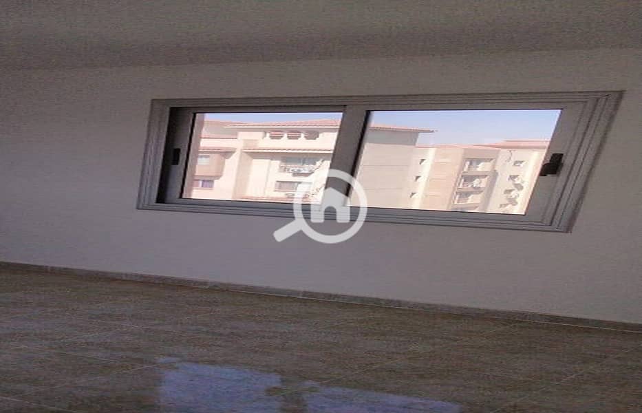 11 e35246c0-6b47-49ff-b907-3bfdbaa1cd8c. jpg