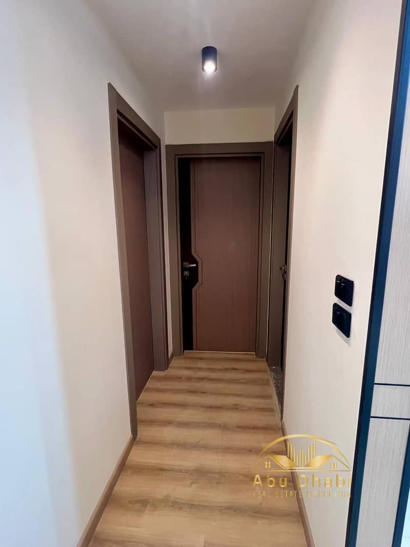 5 812bc1c4-6c28-4425-bb50-74a957c869ba. jpg