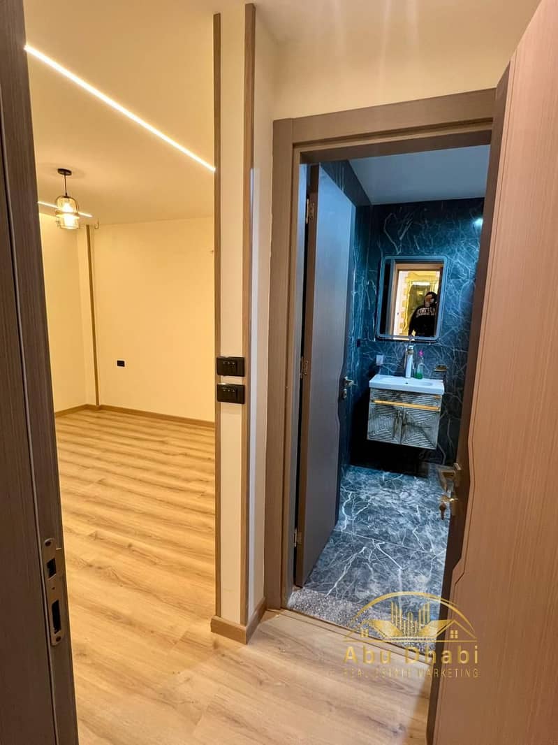 6 bd6b0365-8393-4c40-b21a-59e67bdcc073. jpg