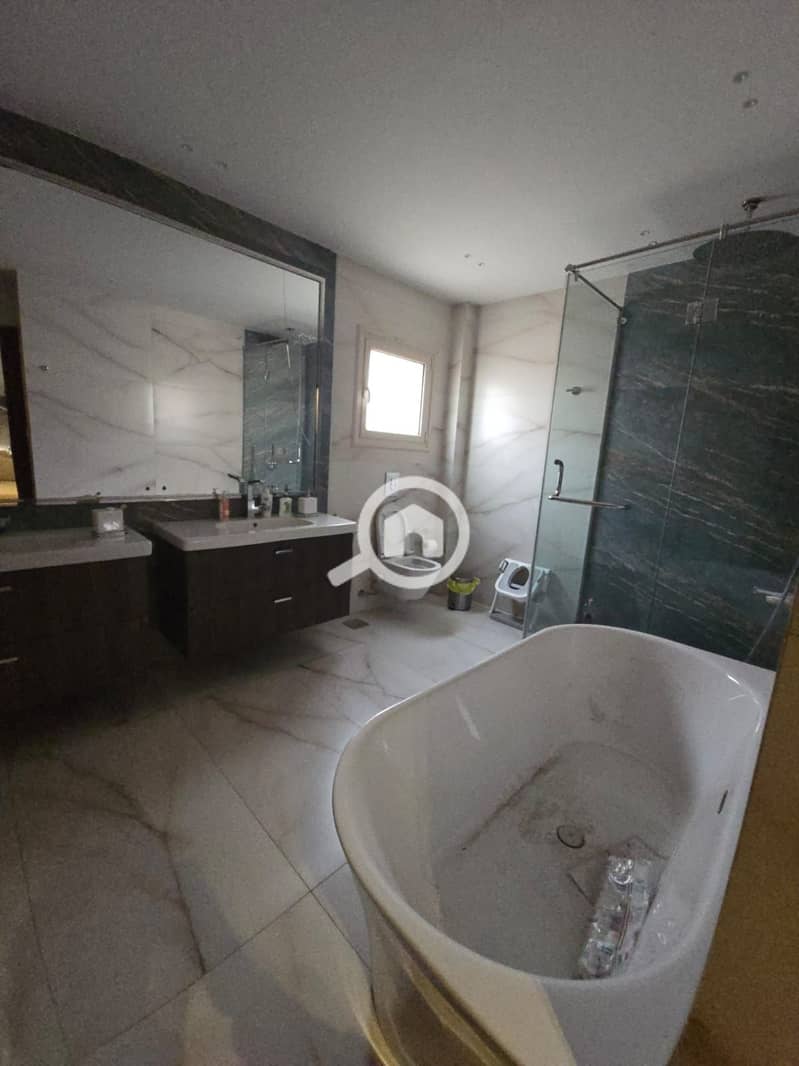 19 bc43e28e-3941-492b-b2d5-df148f3b44f6. jpeg