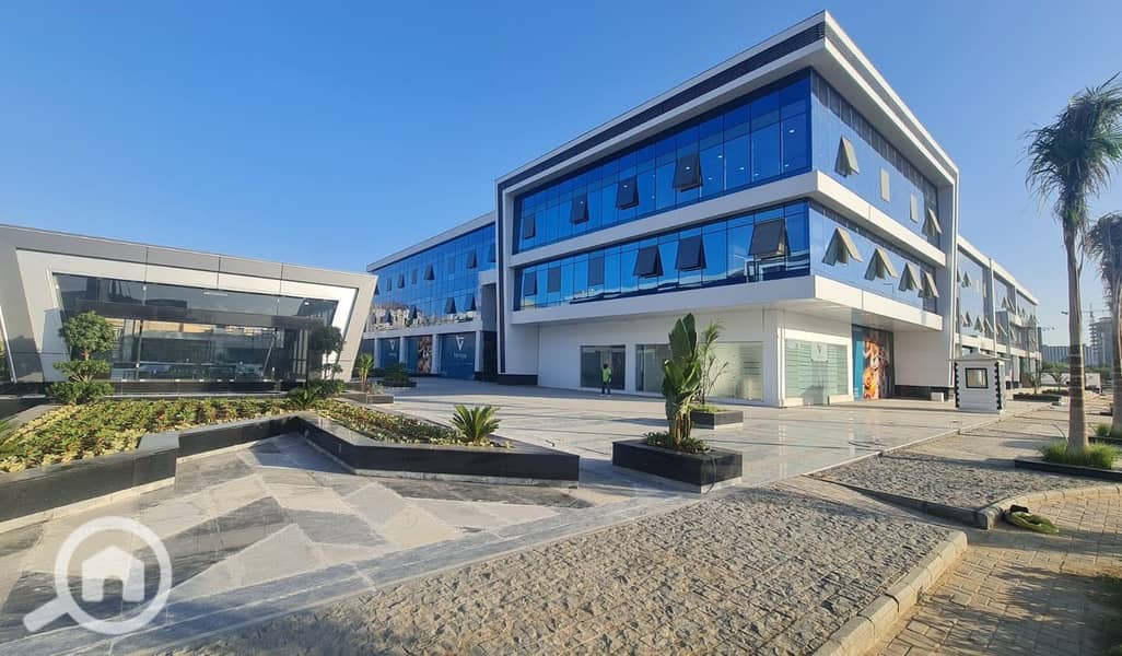 4 WhatsApp Image 2024-12-01 at 5.38. 52 PM. jpeg