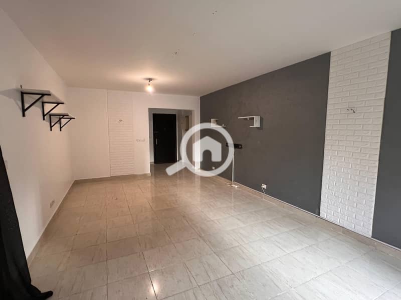 4 53b0d638-c8b0-40be-9647-651fc265fa72. jpg