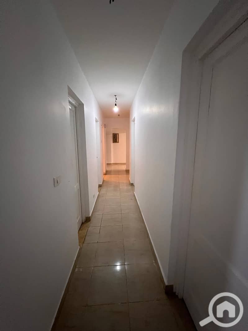 8 412b4e65-0b0e-476d-ba41-c5bdcdc4355f. jpg