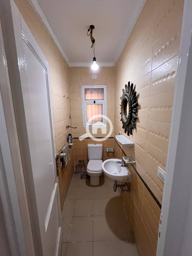 17 20e949e1-10cf-4a2d-afe3-85a4662af1ea. jpg