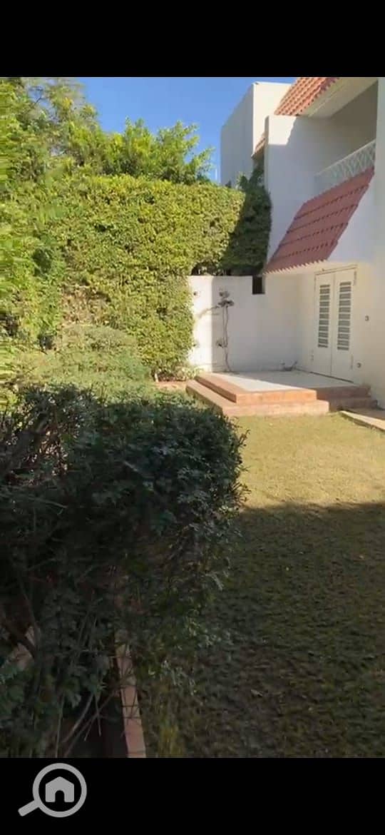 10 fcf1d6e8-4cda-4ba2-9c13-800a8d03b5d0. jpg