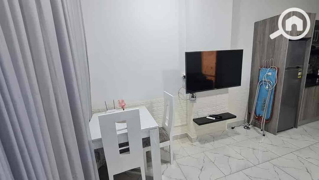 4 99f090a6-bb6c-4538-b42e-b97d1f9f85ab. jpg