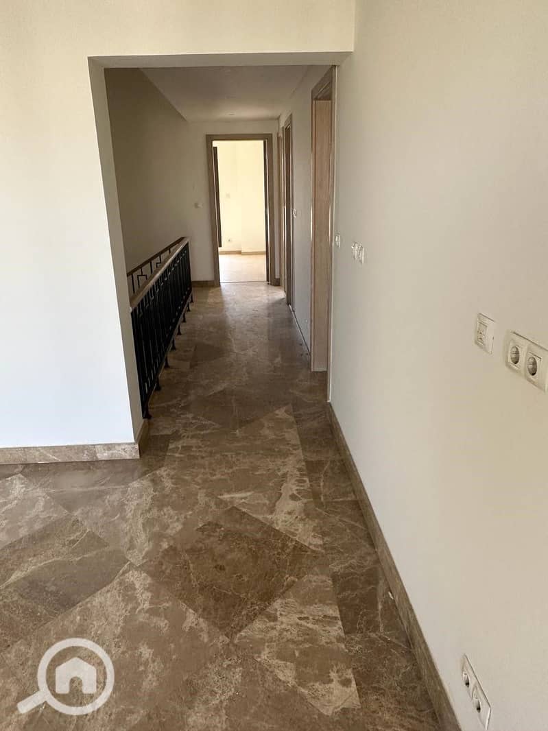 9 909ffaa7-44ad-4372-9040-143696ddfd40. jpg