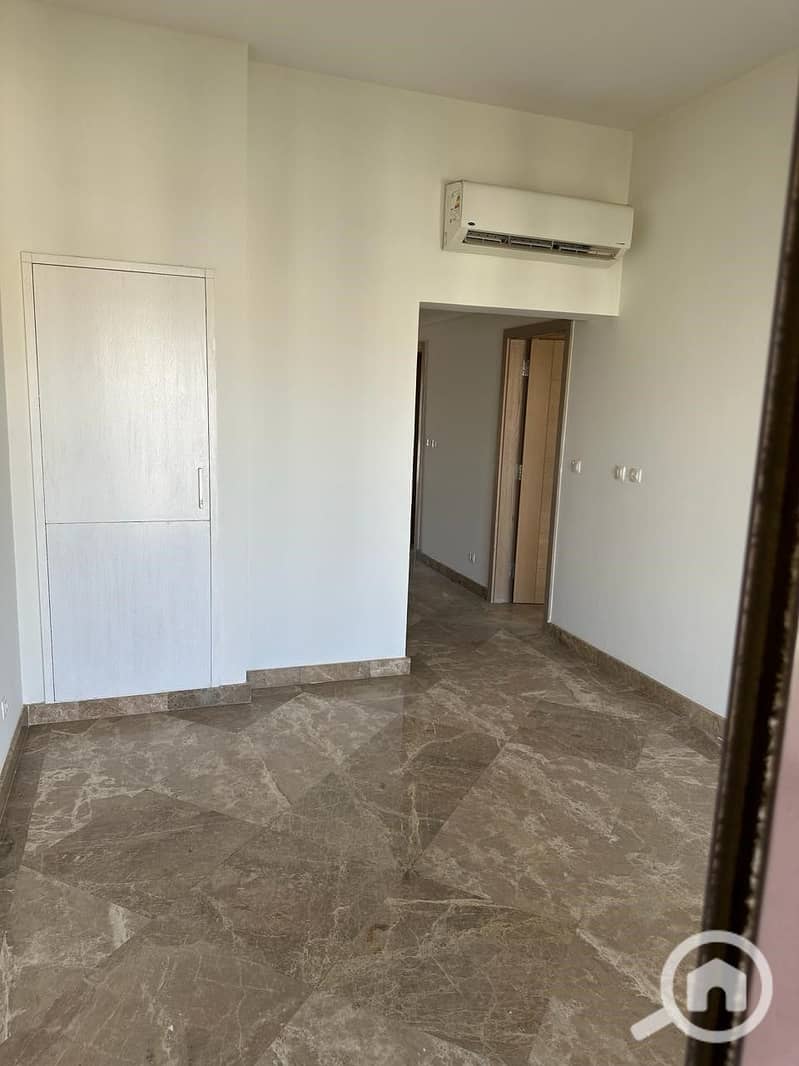 14 ba3e91db-cb1b-48ca-b8b0-27e217412a22. jpg