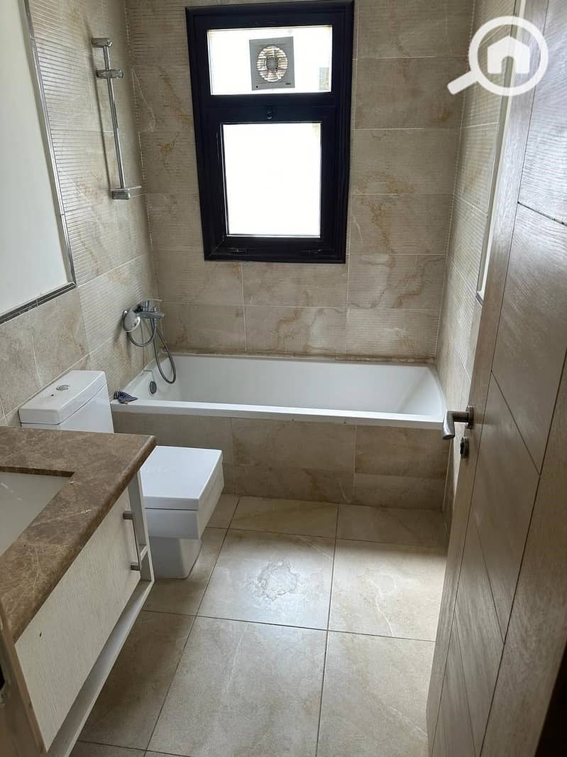 16 c76565de-1a85-4747-9b50-033420744e2d. jpg