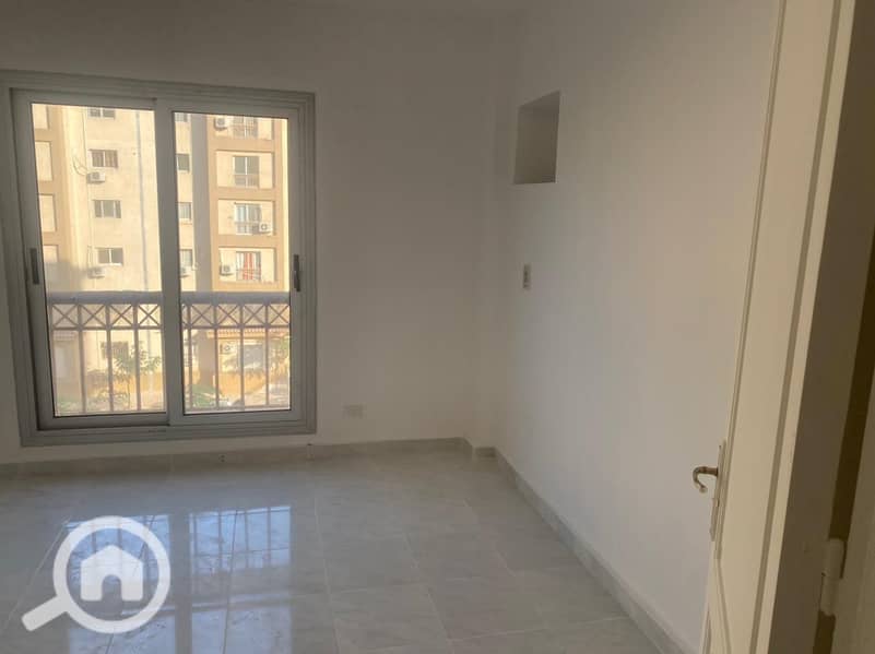 8 b6e728f0-07dd-41f5-9b2b-e8a5302253c3. jpg