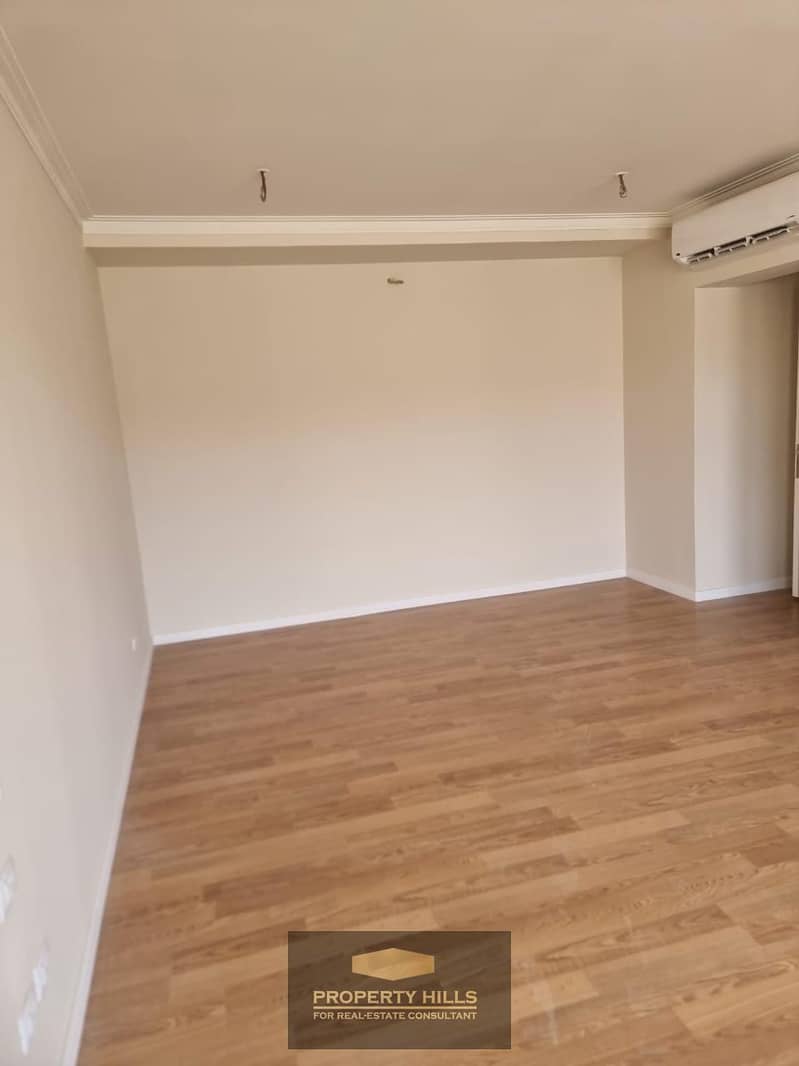 12 WhatsApp Image 2024-10-21 at 11.56. 55 PM. jpeg