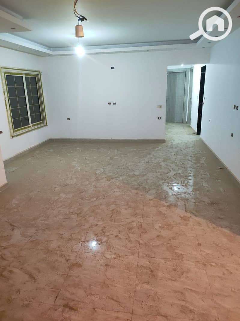 3 f8e583bf-09bc-4bca-b27d-c3256ad612a6. jpg