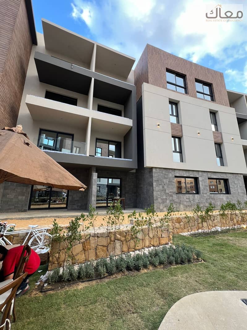 11 f7eb14f1-9e13-443f-8c5f-74d399836dc1. jpg