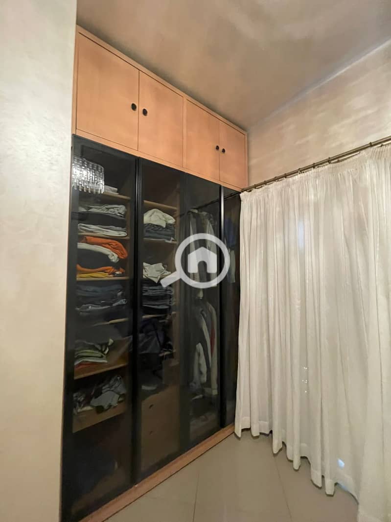 6 02e1e564-c3dc-4044-9417-30cd0d358697. jpg