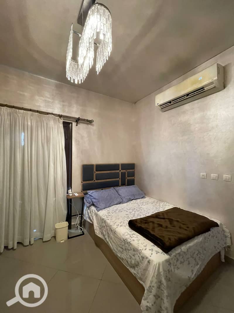 12 24f416c5-c74f-4171-9f45-8102a19b1efa. jpg