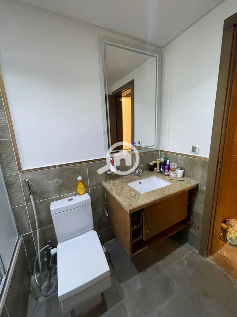 13 28abfd49-73a0-4faf-8a02-c1a2b9b34b06. jpg