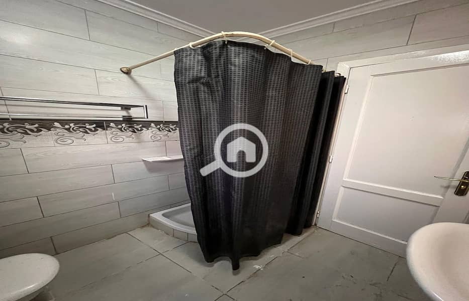 9 47469b97-a57c-462e-bc5c-8e082cd7aef6. jpg