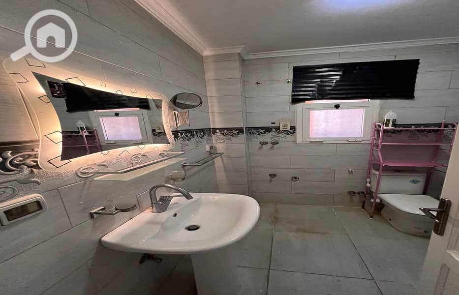 16 d6fe7e7f-dd16-478d-8a73-539207672855. jpg