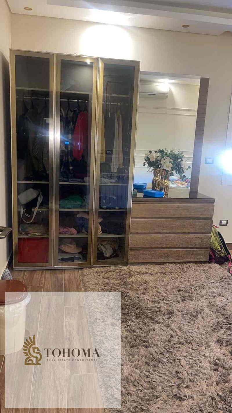 15 b0eed91a-e666-4058-b0a0-439f59f66325. jpg