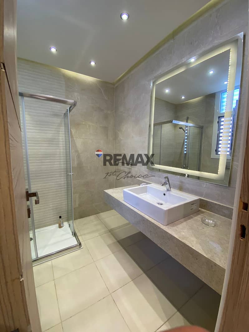 17 5e7023c0-2a66-4d35-9da2-821ee9467112. jpg