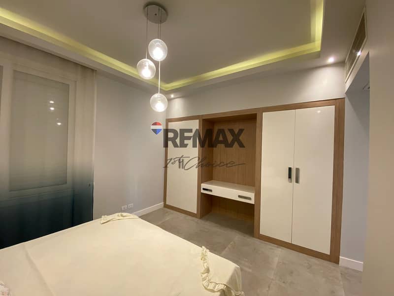 22 aadfb428-dd03-42b5-92e5-e276918ffedb. jpg