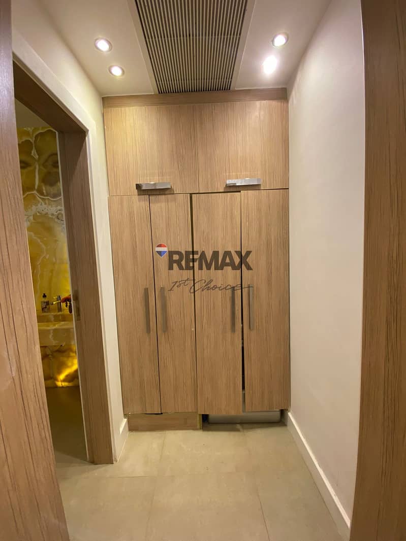 24 b9823b3e-5a9c-44ae-80f0-1ff3f7da8ab9. jpg