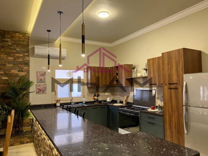 6 photo_5996580068655827892_y. jpg