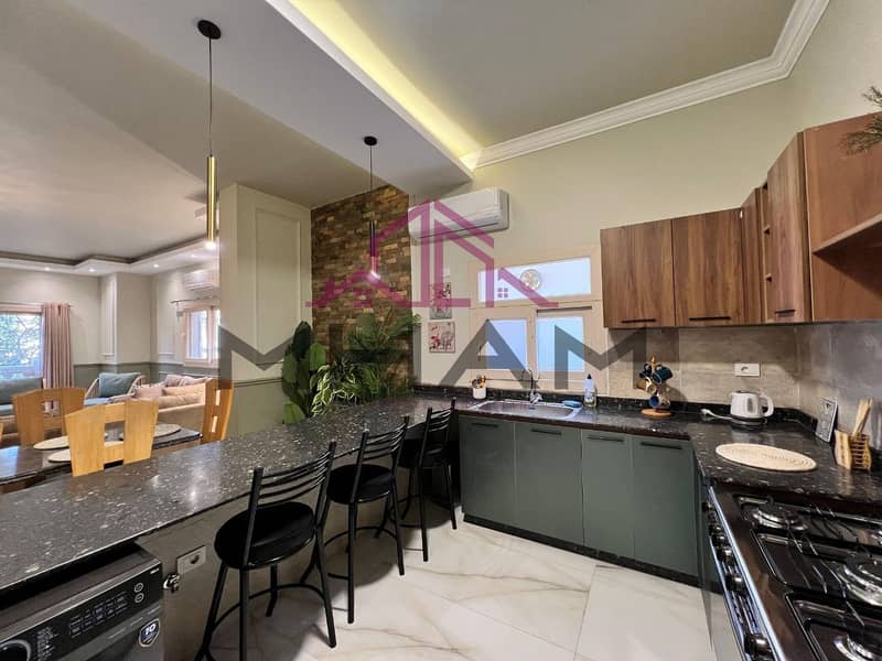 14 photo_5996580068655827900_y. jpg