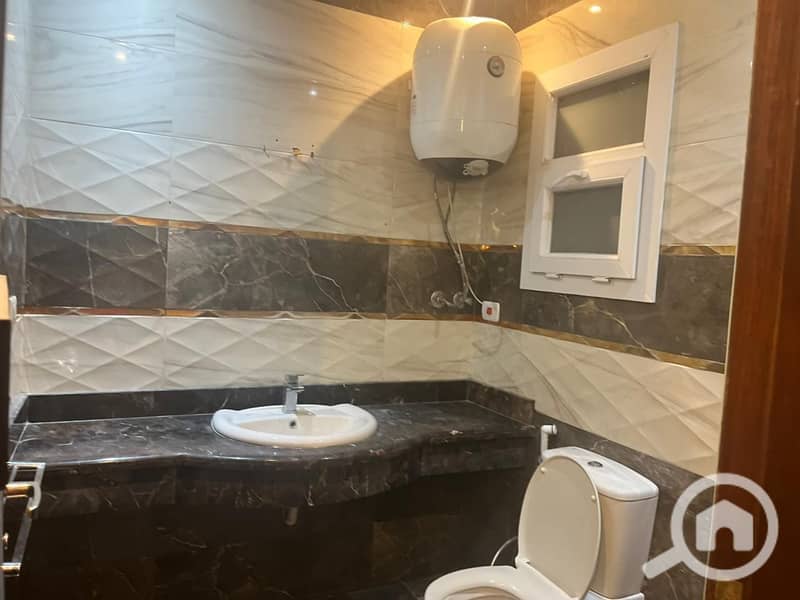 9 7470131e-51df-4490-a9fe-60149bf71d09. jpg