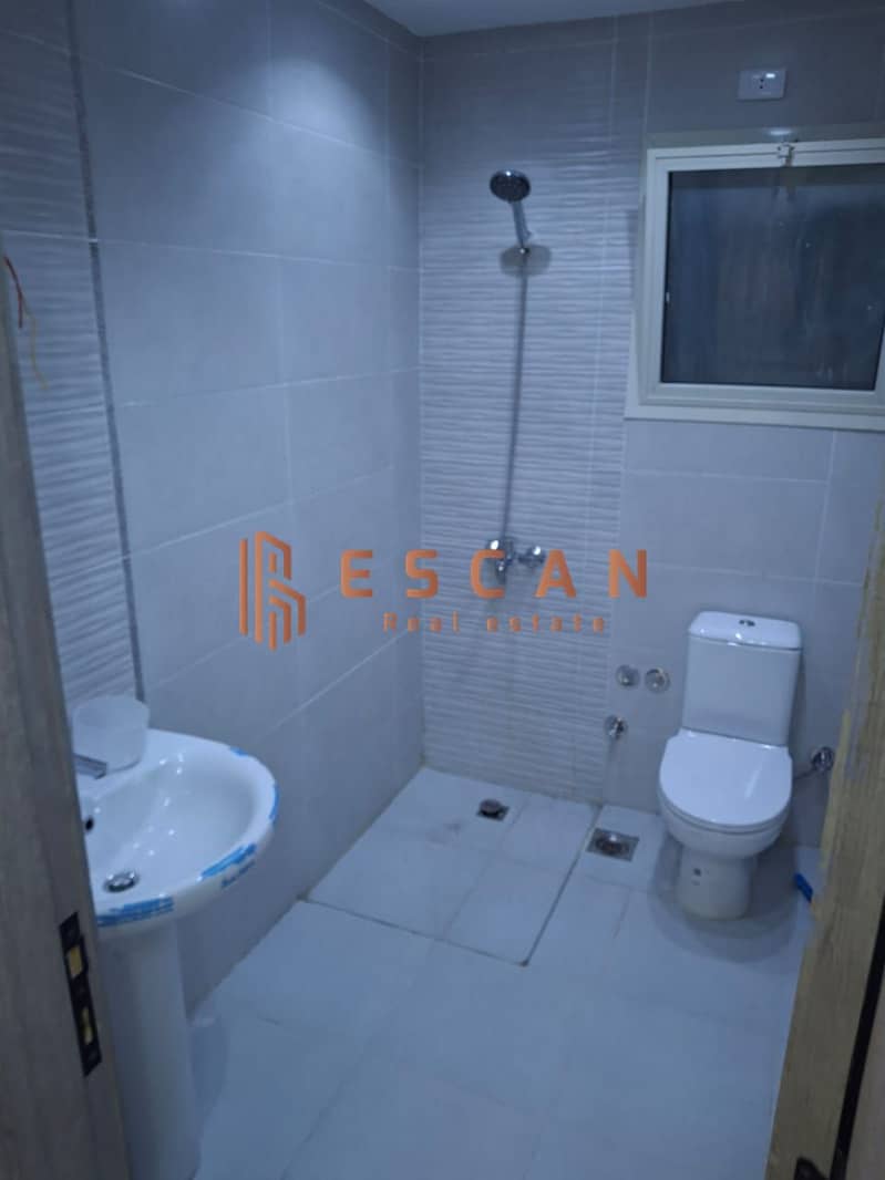 11 bf365188-45ae-4926-925d-ca35f78019a5. jpg