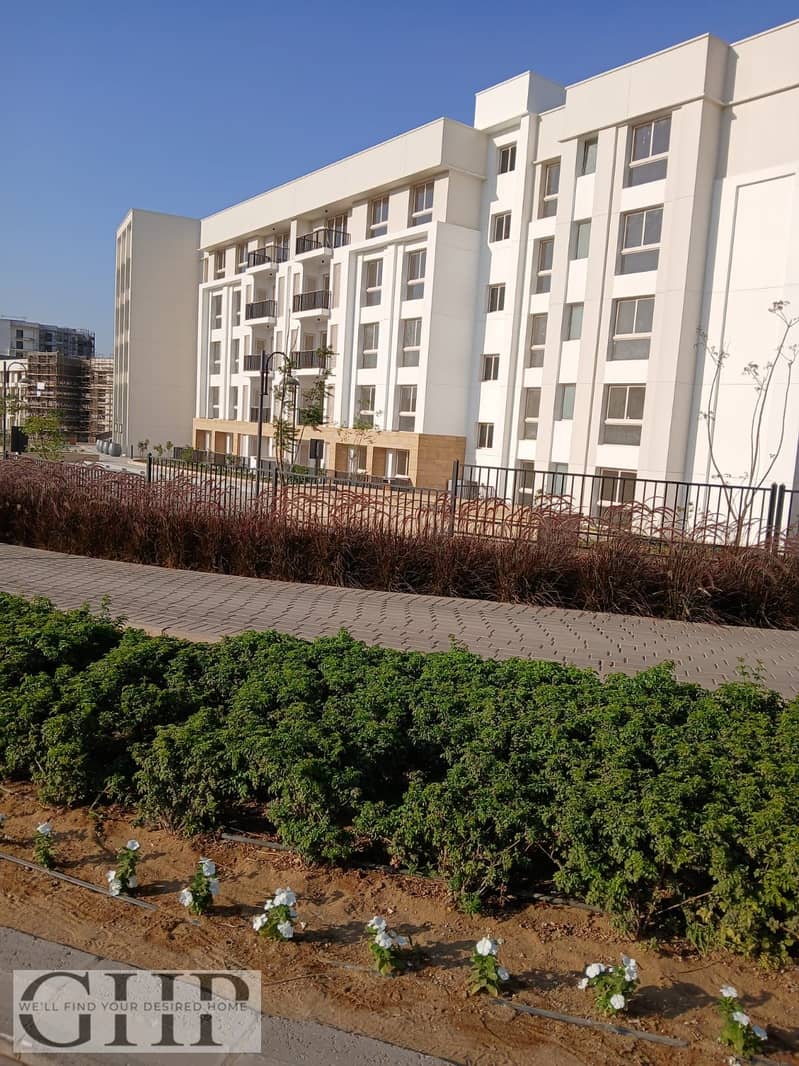 7 a6f1a09d-14df-40f1-824d-93031060d95a. jpg