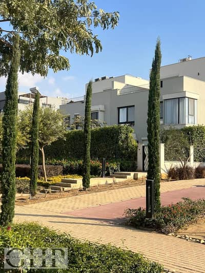 4 Bedroom Twin House for Sale in New Cairo, Cairo - 0cdcb3c5-50ab-4ec8-8566-30bac086c1b0. jpg