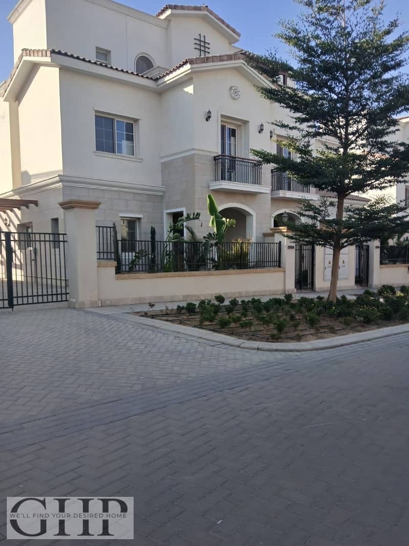 3 267e576b-5f9e-47fe-9b99-5dcb2b1d43bc. jpg