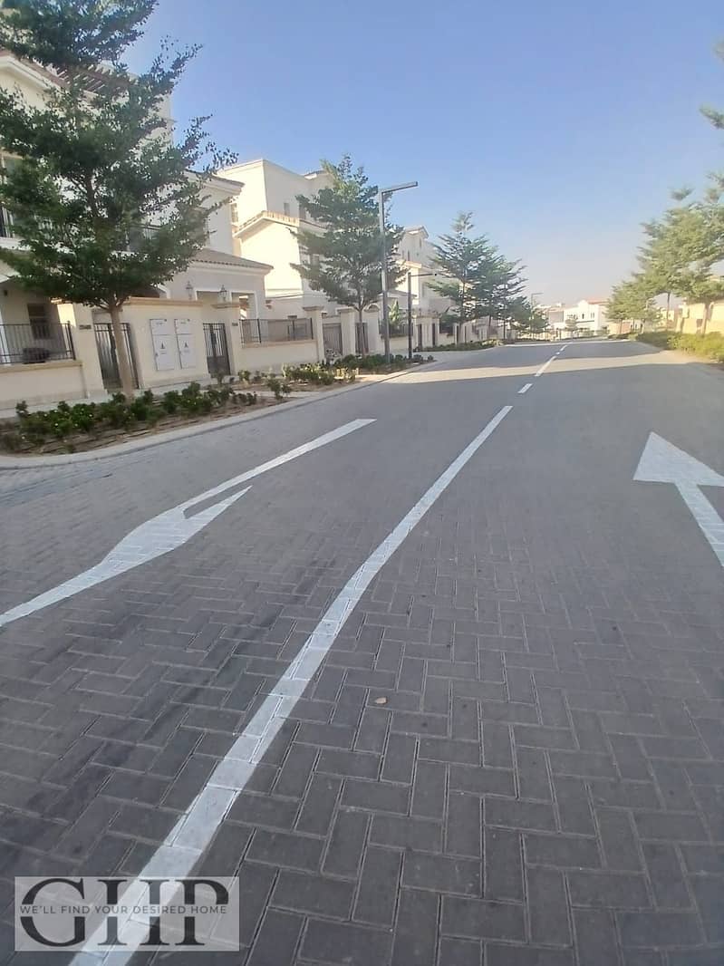 5 7fff2a7f-2efe-4e8c-bb54-8689fba79d82. jpg