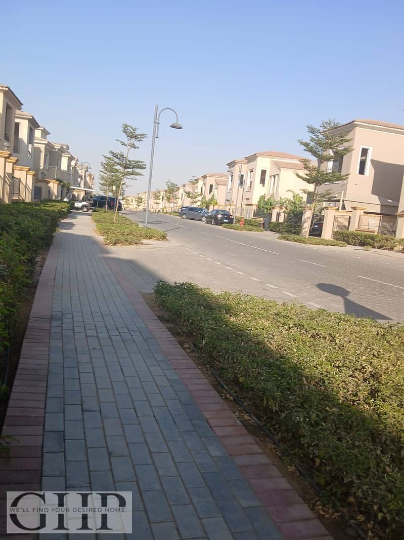 10 33a04bd6-1c52-4b39-b9be-b5e436de40fb. jpg