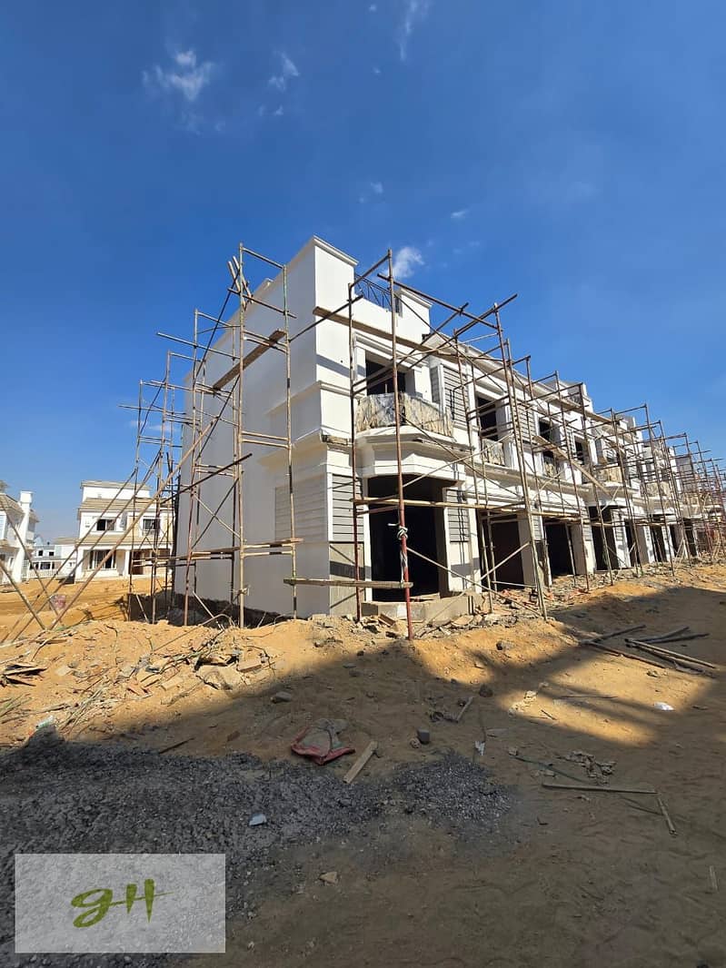 2 dcd51dbb-a45e-4bc6-9534-9760669499d9. jpg