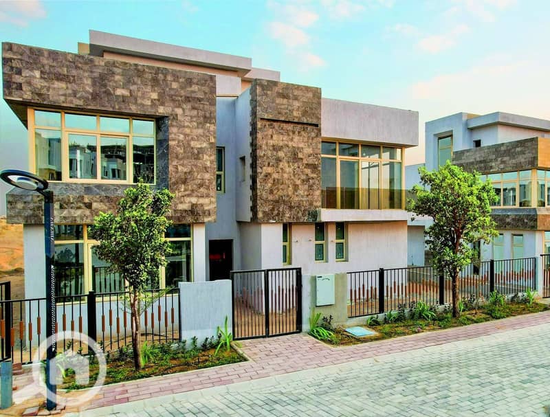 4 07ef081e-7138-41ac-86f8-b4882979756c. jpg