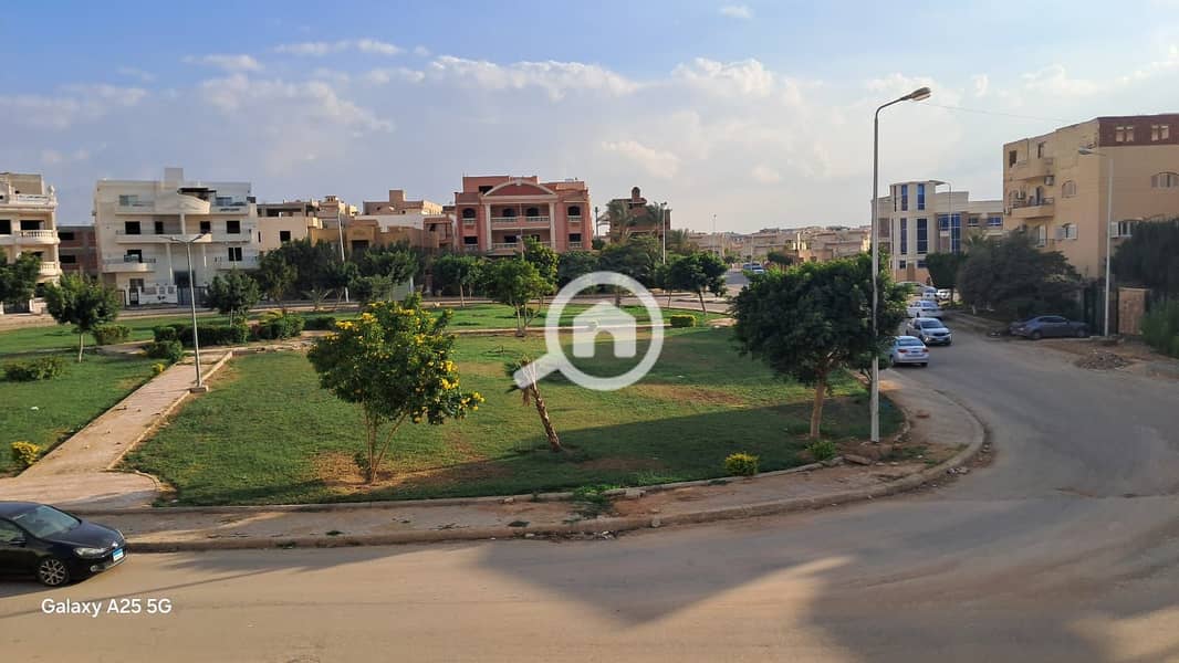 9 cc714791-d1eb-4807-b398-9aeaaee444c9. jpg