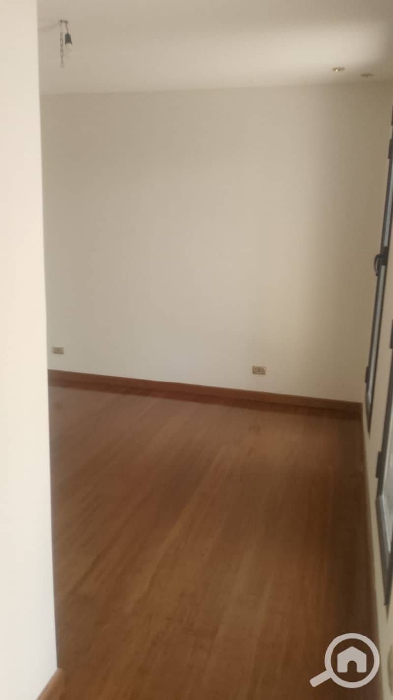 6 60aa33c9-3d88-4083-bf00-022f45f76ce7. jpg