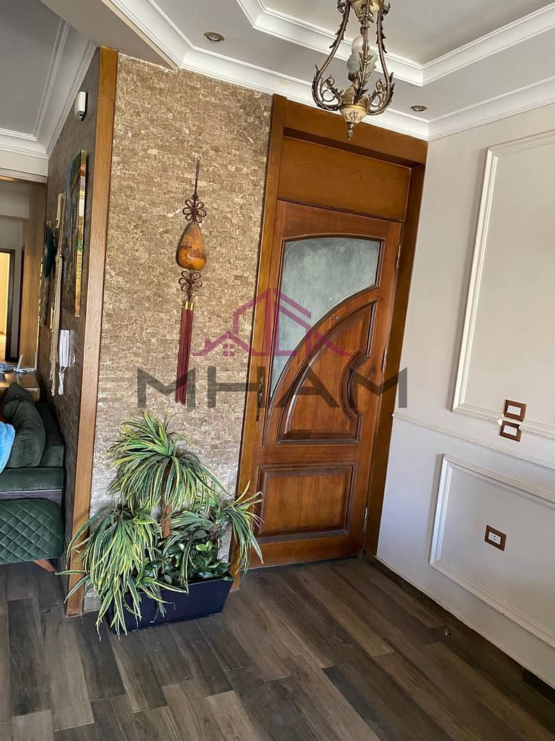 3 photo_5996580068655827936_y. jpg