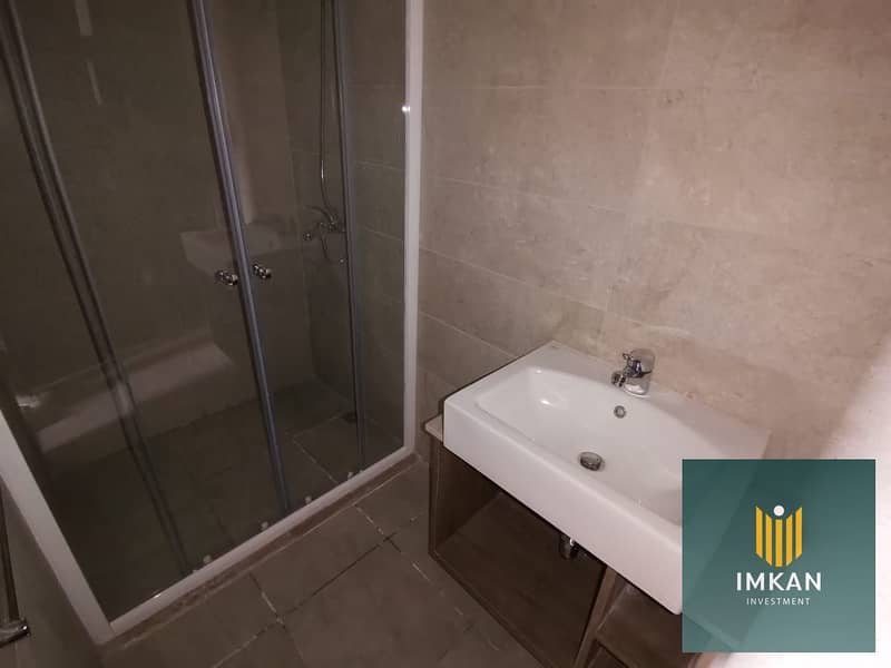 9 feb6d871-96a2-449e-9cf2-fbc93c92aca4. jpg