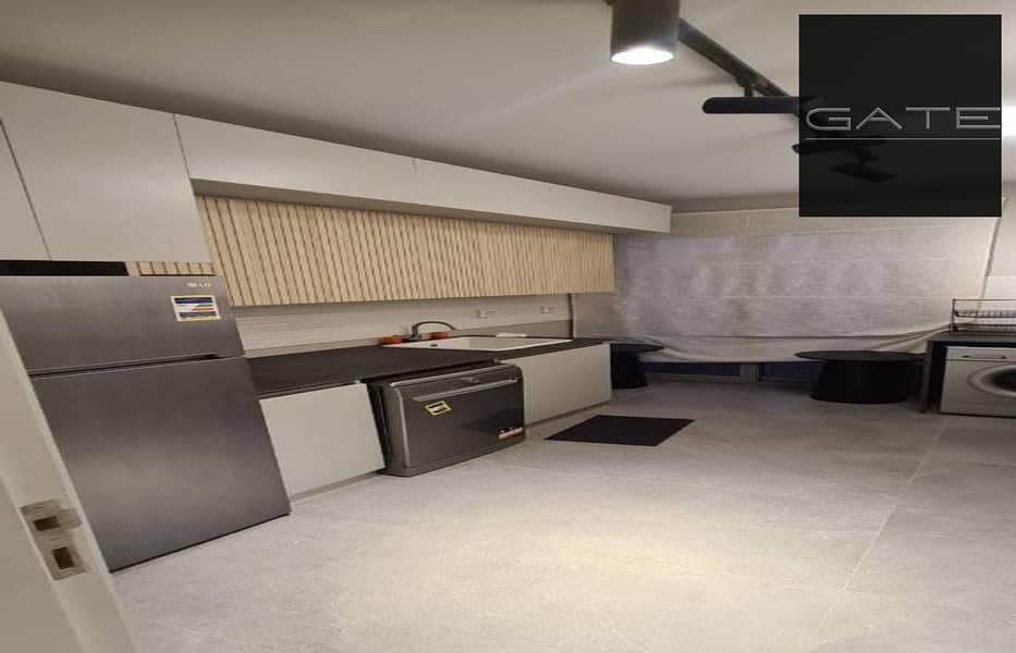 5 WhatsApp Image 2024-12-07 at 7.50. 57 PM. jpeg